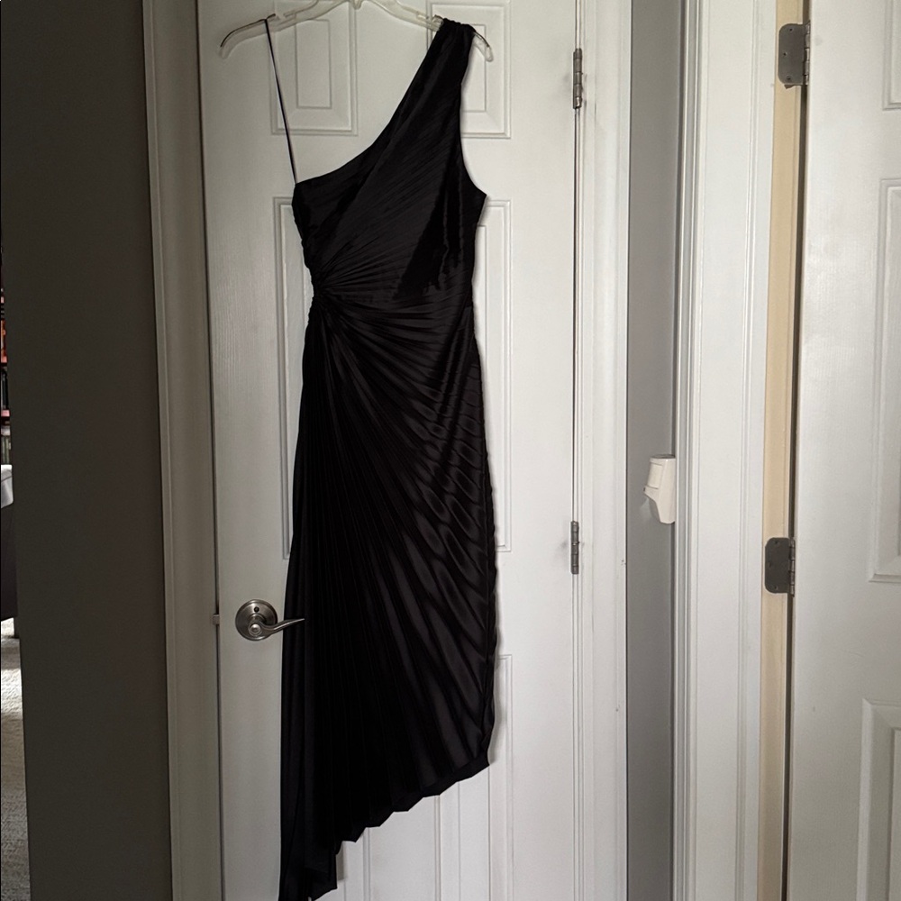 NWT - Elegant Black One-Shoulder Olympia Asymmetrical Pleat Maxi